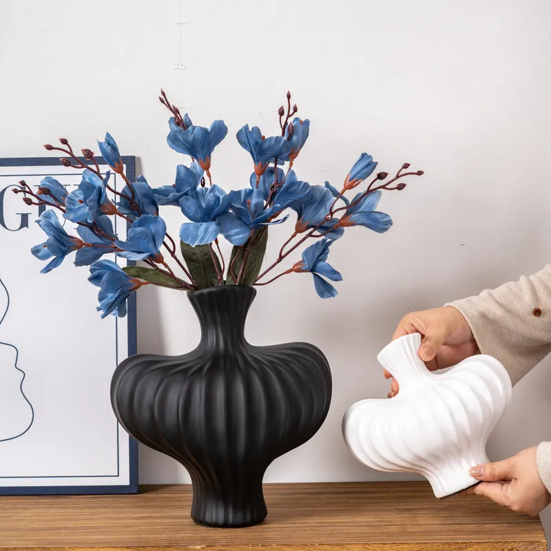 Vase V4A white rib